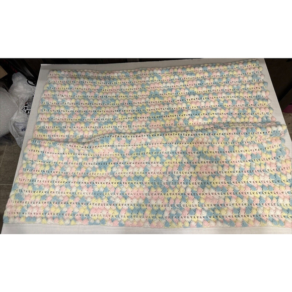 Vintage Hand Crotchet Baby Blanket Soft Pastels Security Afghan Throw 36" x 26" - Picture 3 of 7